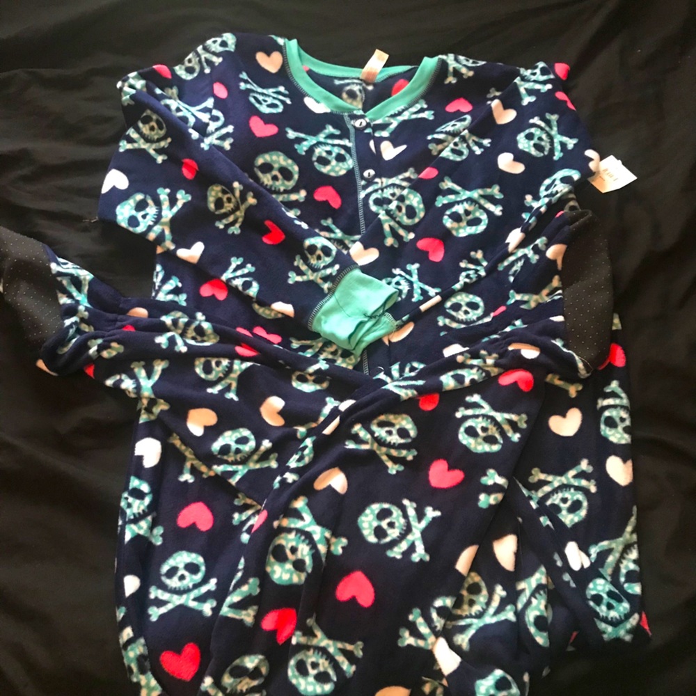 Scull and bones footie pajamas